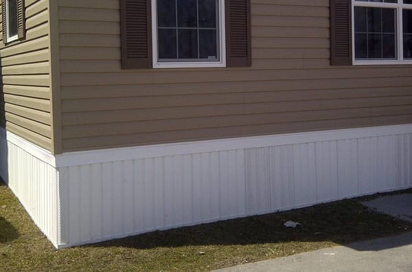 Vinyl Siding Contractor Mitten Pleasant View Skirting